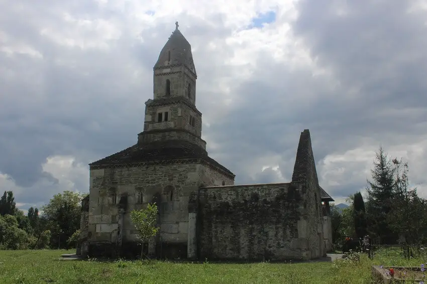 Biserica din Densus, obiective turistice Hunedoara