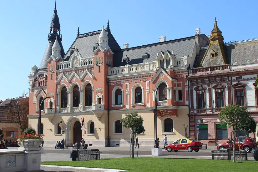 Palatul Episcopal Greco-Catolic, obiective turistice din Oradea