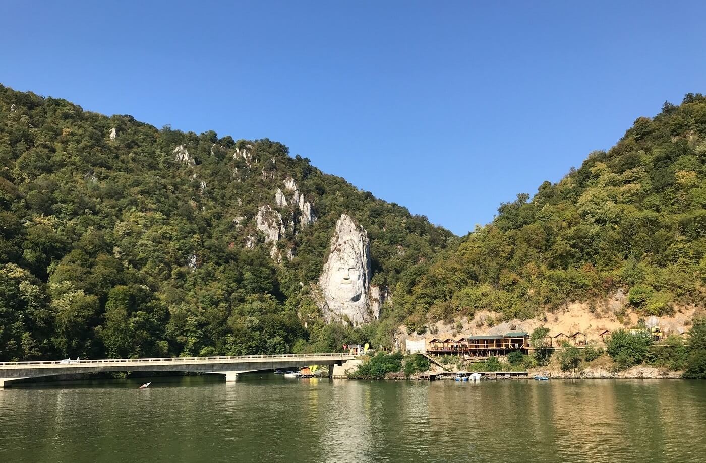 Defileul Dunarii - inainte și dupa Cazane