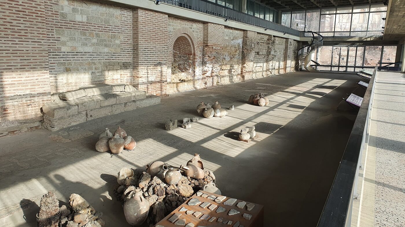 Orient Discourage Glare Edificiul roman cu mozaic de la Constanta - Istorie Veche