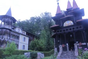 Manastirea din lemn din Sovata