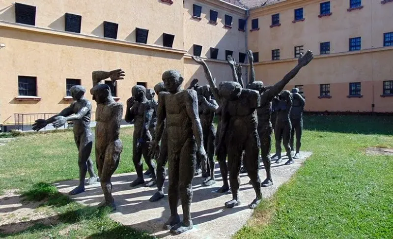 The Memorial of the Victims of Communism and of the Resistance in Sighetu Marmaţiei, communism and red tourism in Romania