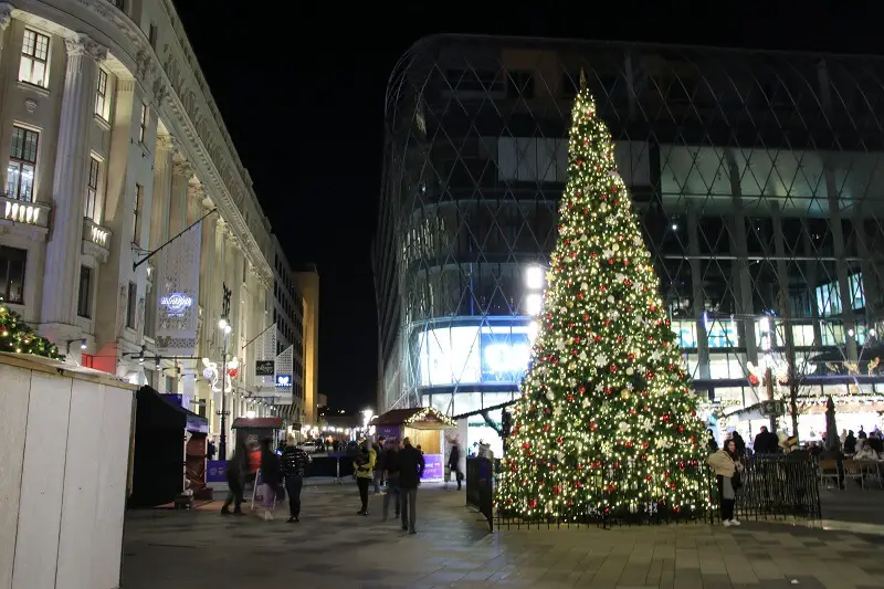 Christmas market in Vorosmarty square, Budapest