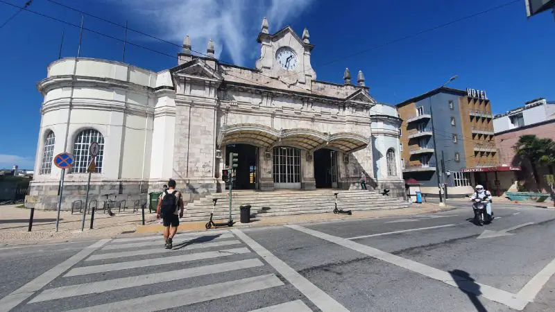 The main train station in Coimbra