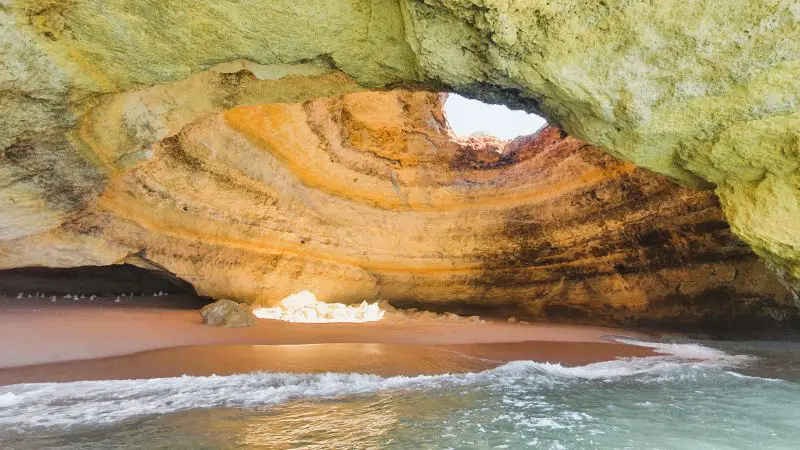 Benagil caves - atractii turistice si lucruri de facut în Algarve