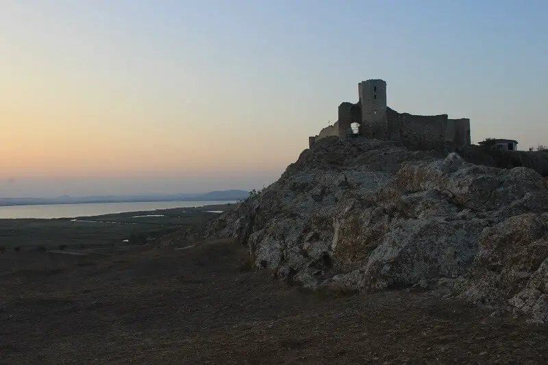 Cetatea Enisala - obiective turistice din judetul Tulcea