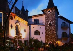 Castelul Printului Vanator - castele din Romania in care poti dormi